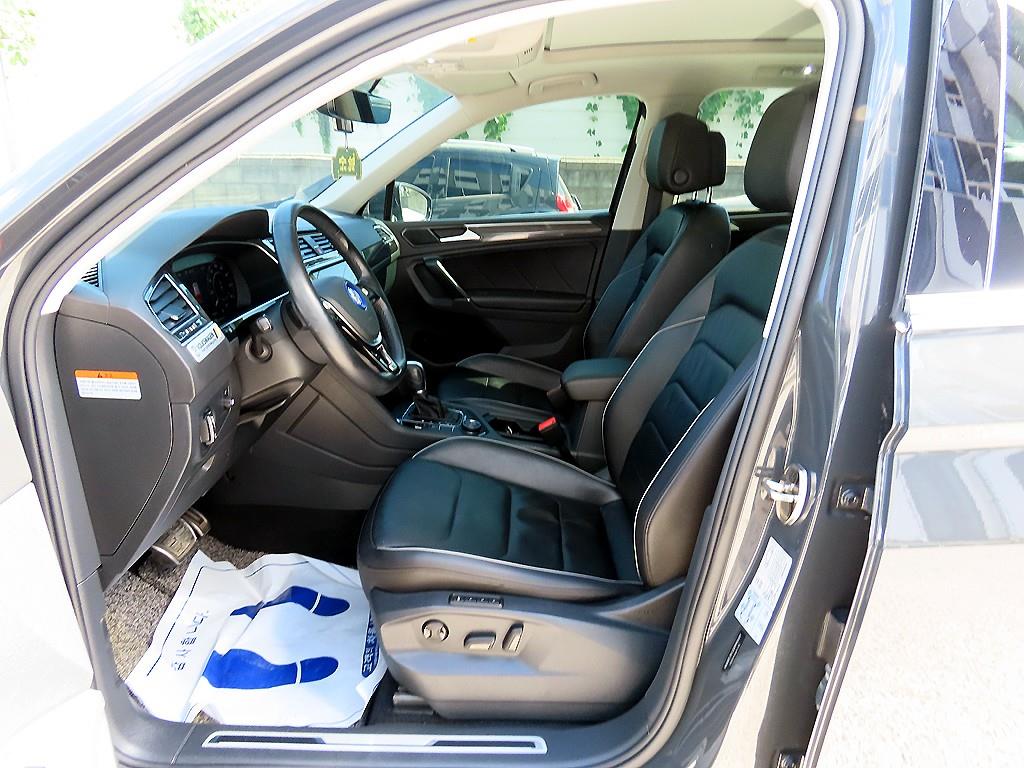 Volkswagen Tiguan — photo 05