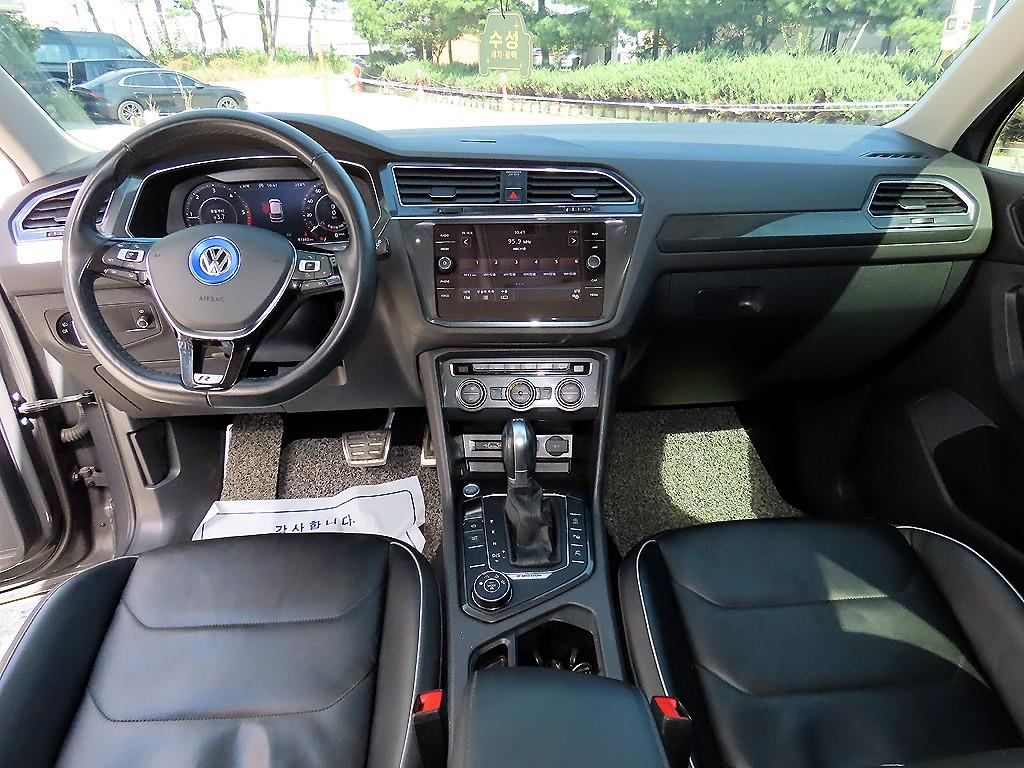 Volkswagen Tiguan — photo 07