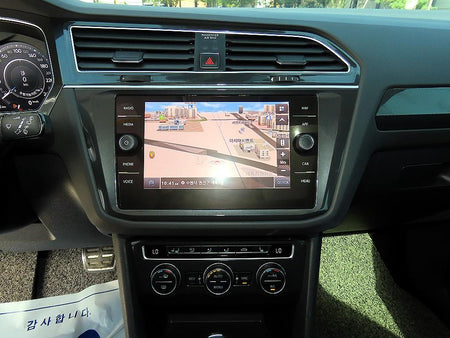 Volkswagen Tiguan — photo 12
