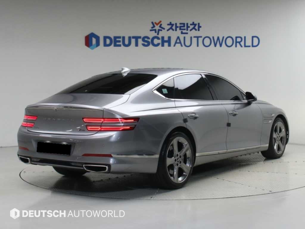 Genesis G80 — photo 02