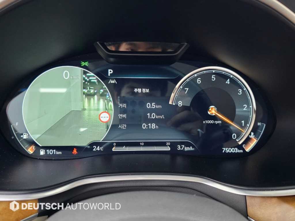 Genesis G80 — photo 08