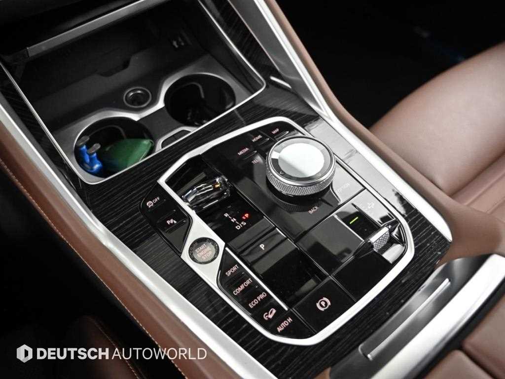 BMW X6 — photo 08