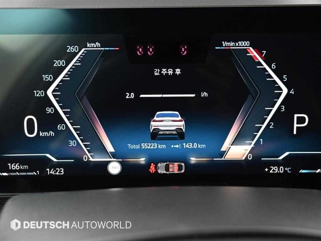 BMW X6 — photo 09