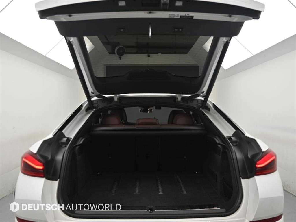 BMW X6 — photo 19