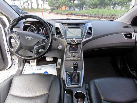 Hyundai Avante — photo 07