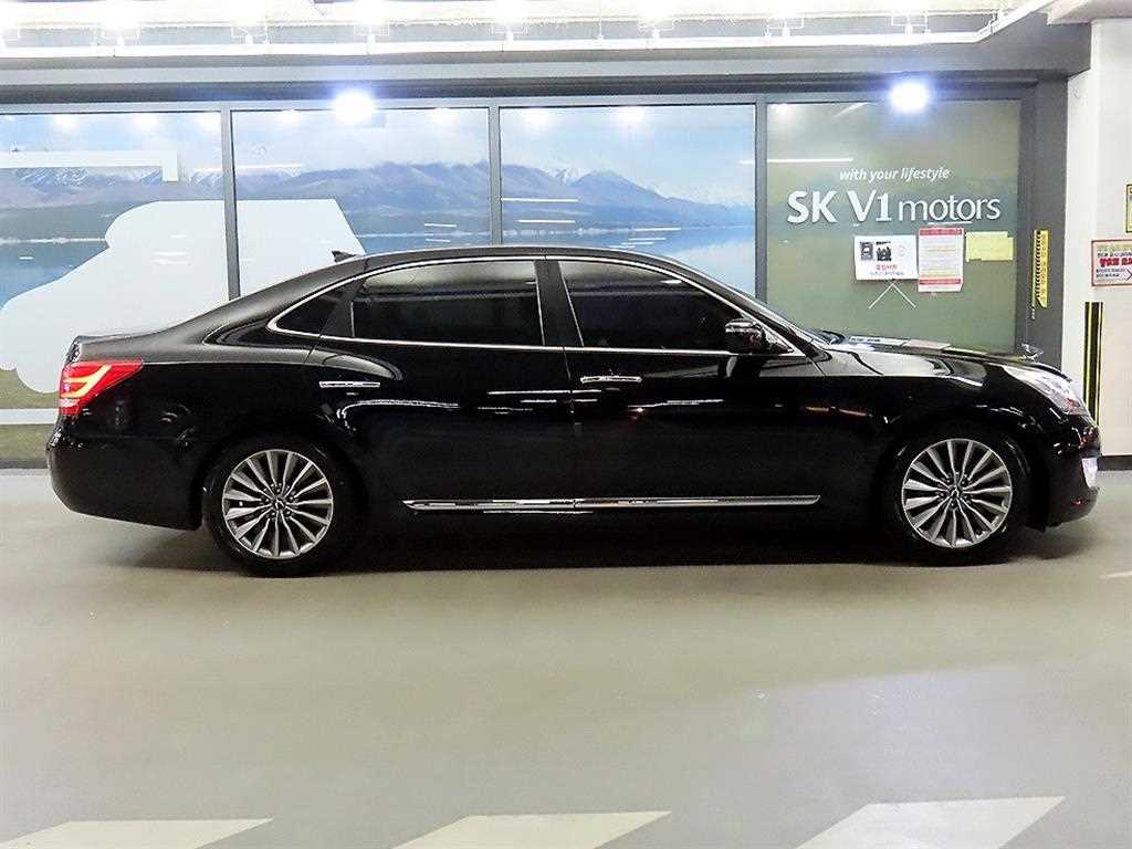 Hyundai Equus — photo 03