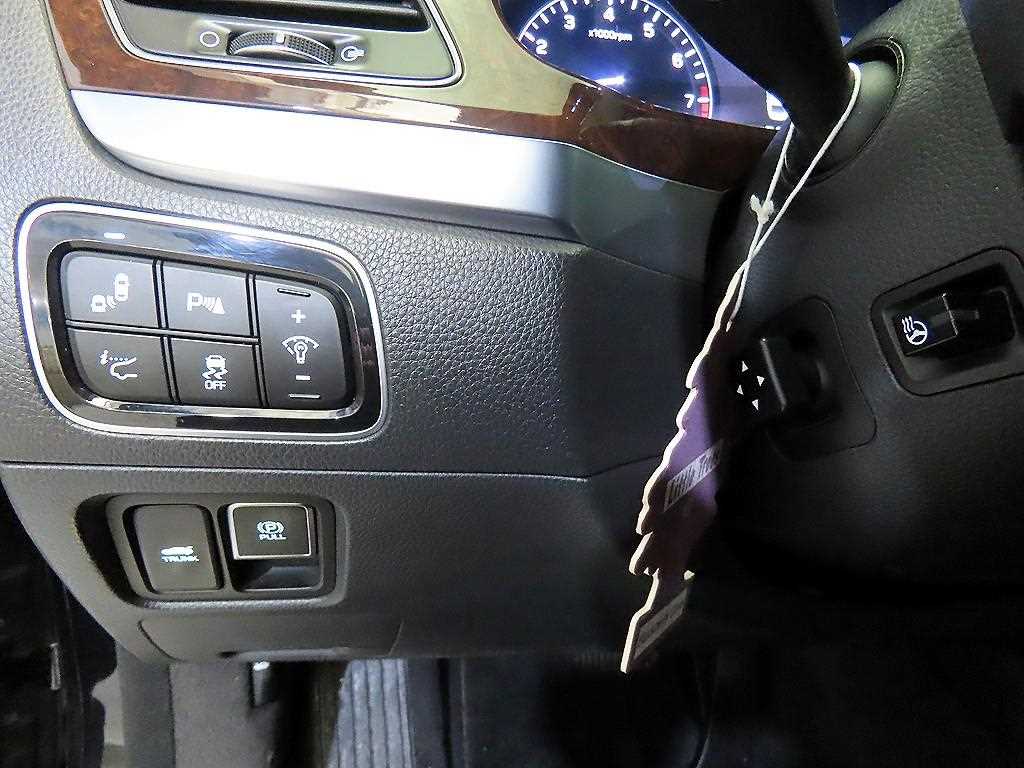Hyundai Equus — photo 14