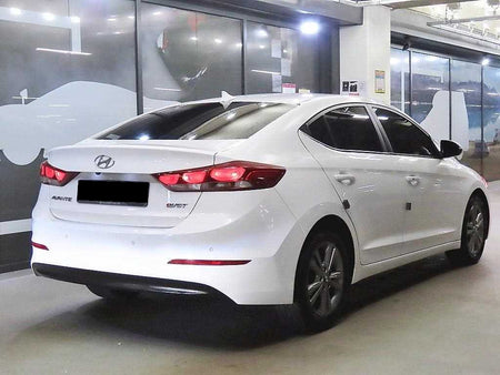 Hyundai Avante — photo 04