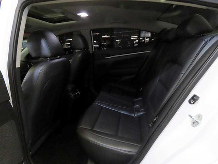 Hyundai Avante — photo 07