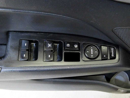 Hyundai Avante — photo 13