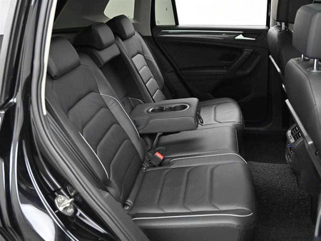 Volkswagen Tiguan — photo 12