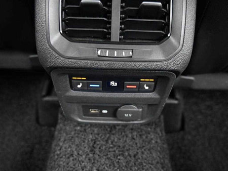 Volkswagen Tiguan — photo 16