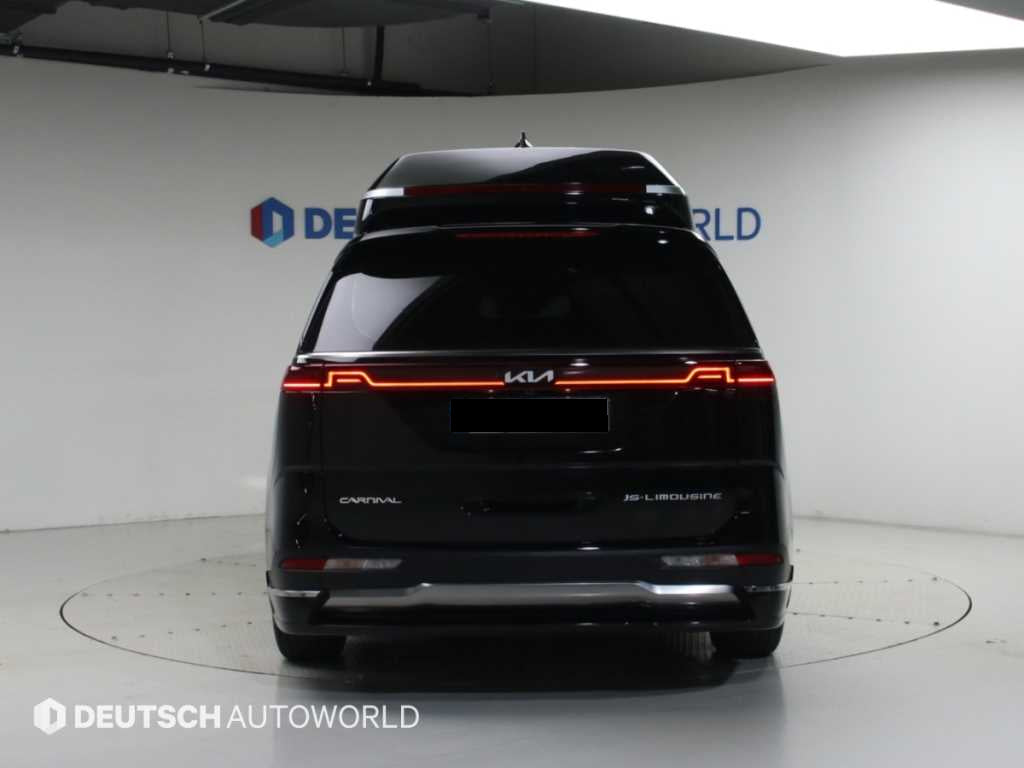 Kia Carnival — photo 04