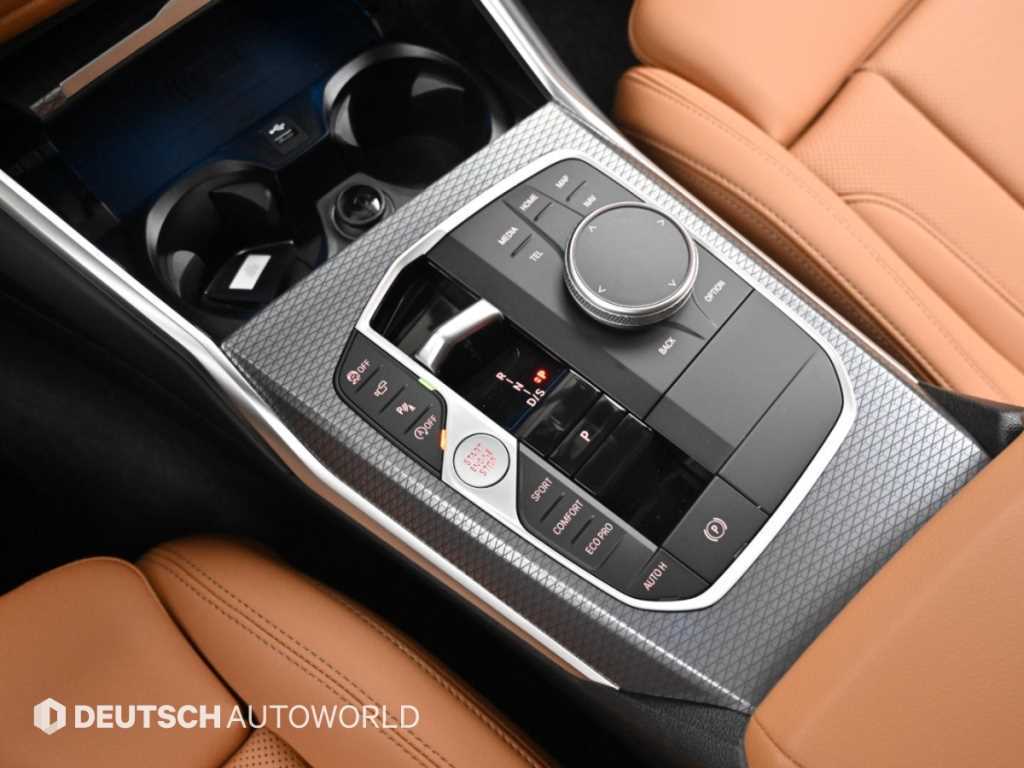 BMW 3-Series — photo 09