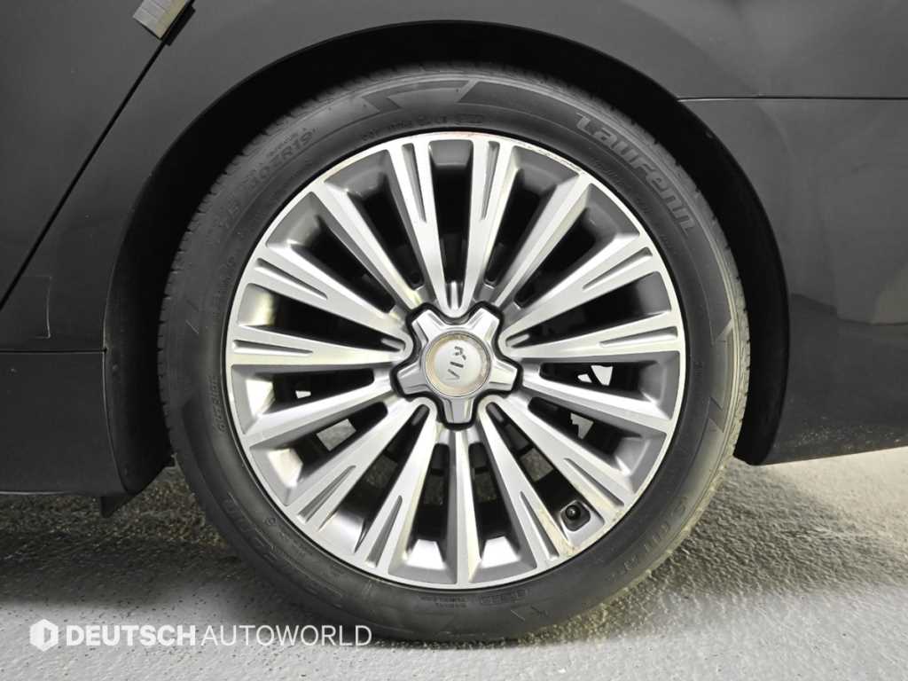 Kia K9 — photo 05