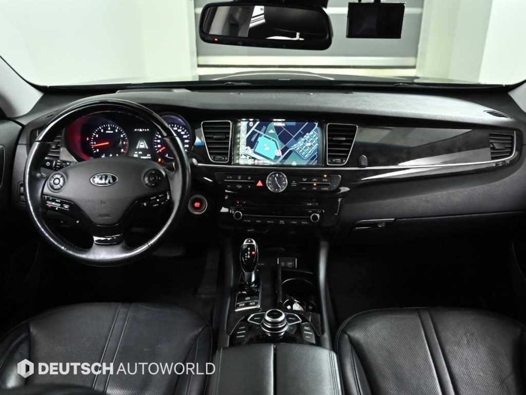 Kia K9 — photo 07