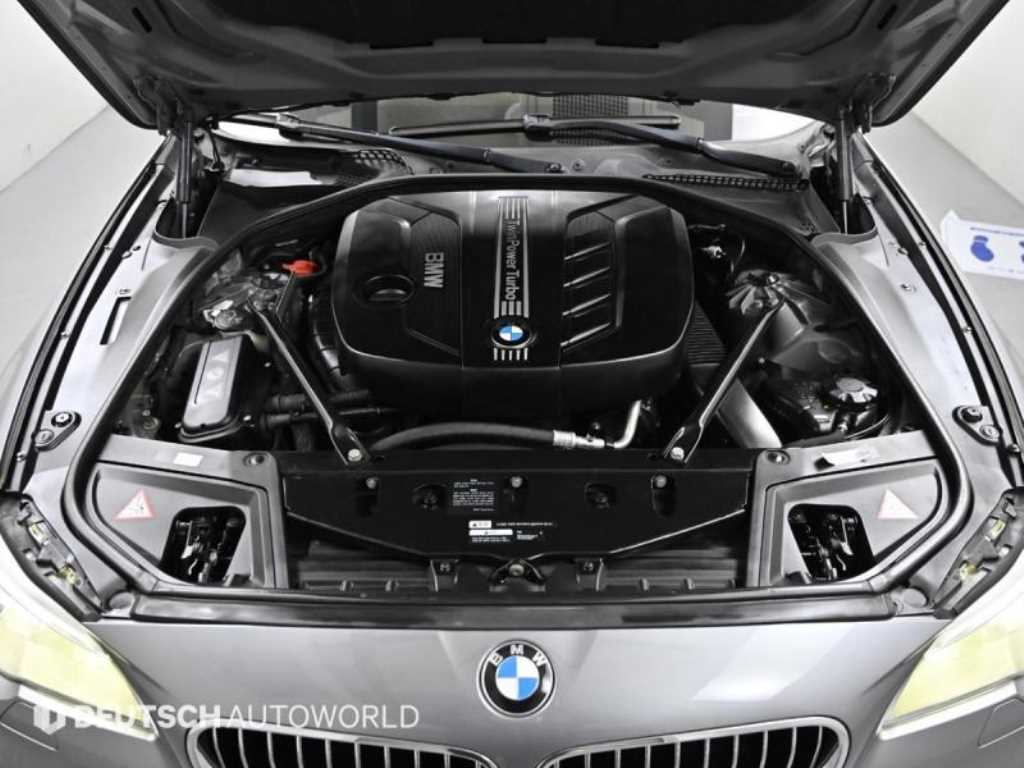 BMW 5-Series — photo 06