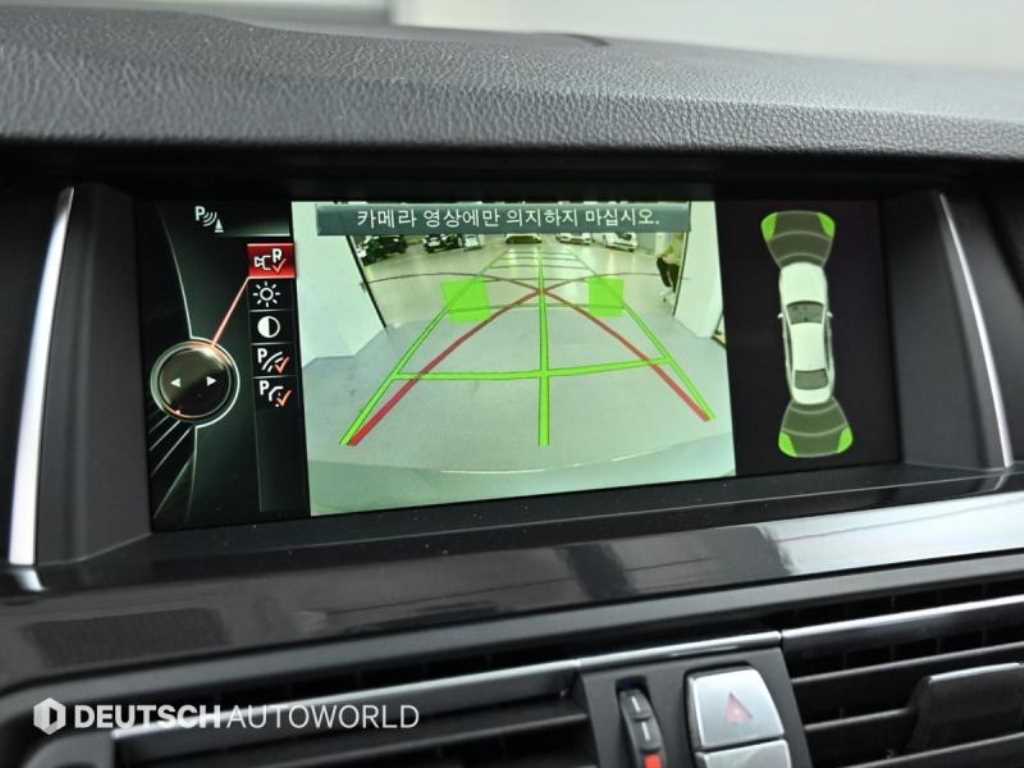 BMW 5-Series — photo 15