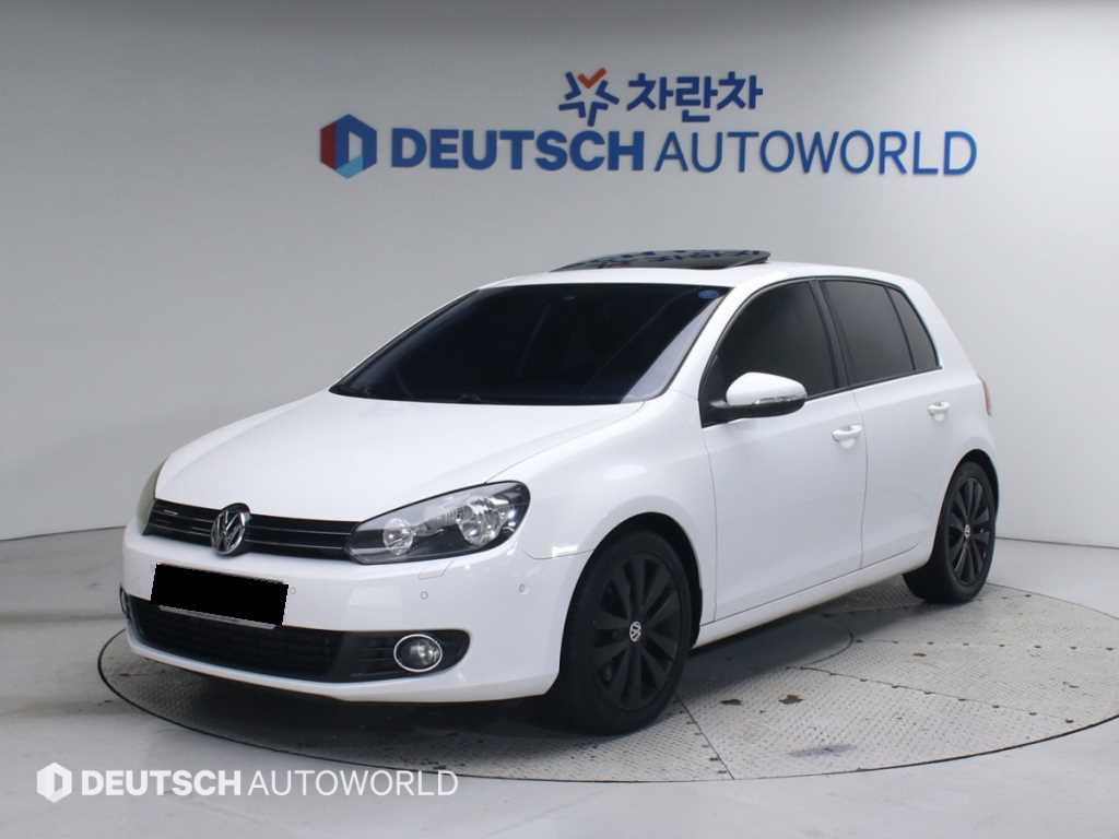 Volkswagen Golf — photo 01