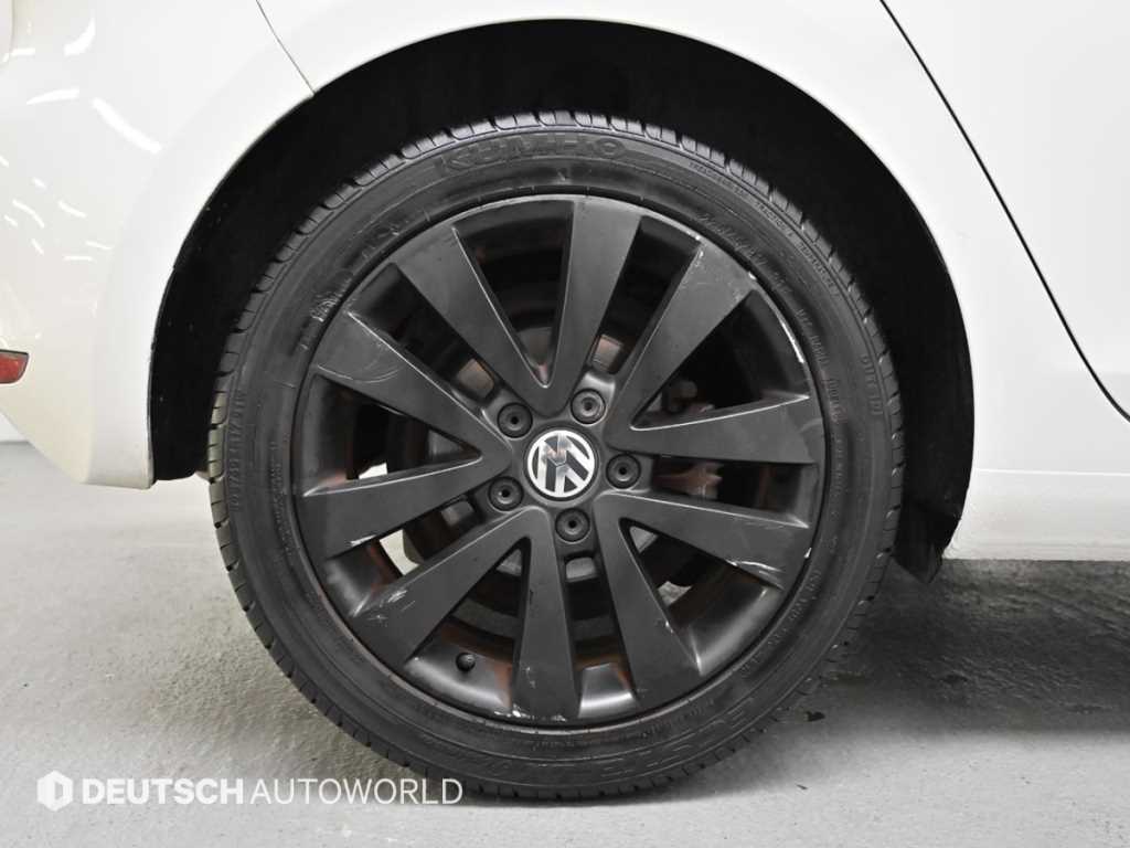 Volkswagen Golf — photo 05