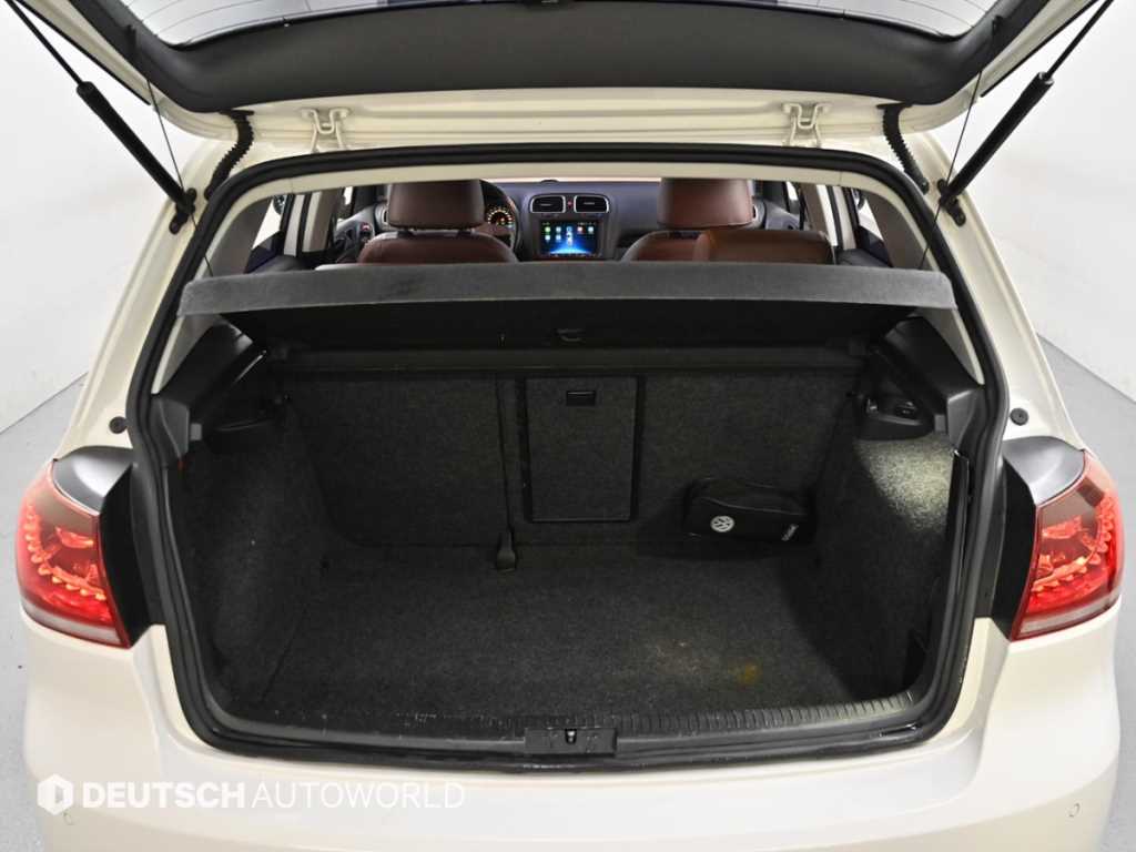 Volkswagen Golf — photo 20