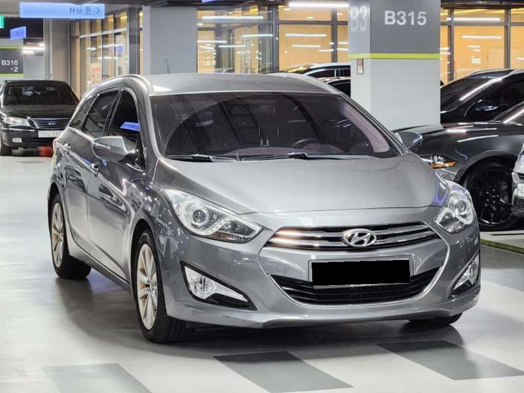 Hyundai i40 — photo 03