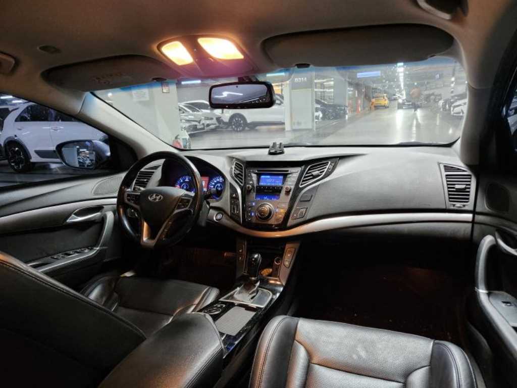 Hyundai i40 — photo 06