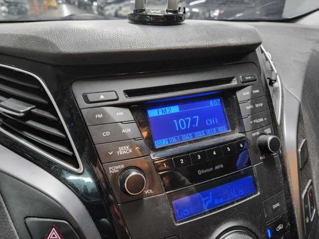 Hyundai i40 — photo 11