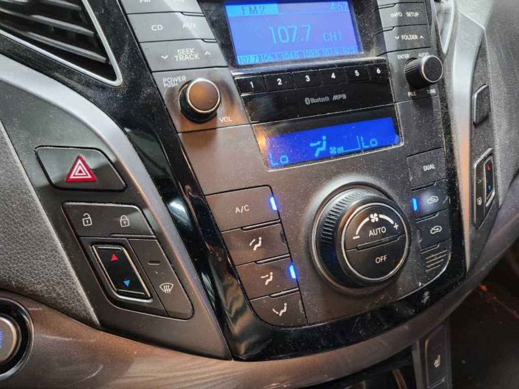 Hyundai i40 — photo 12
