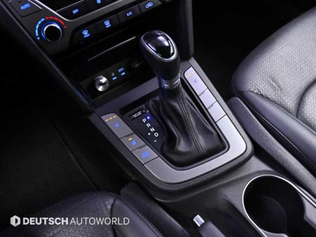 Hyundai Avante — photo 09