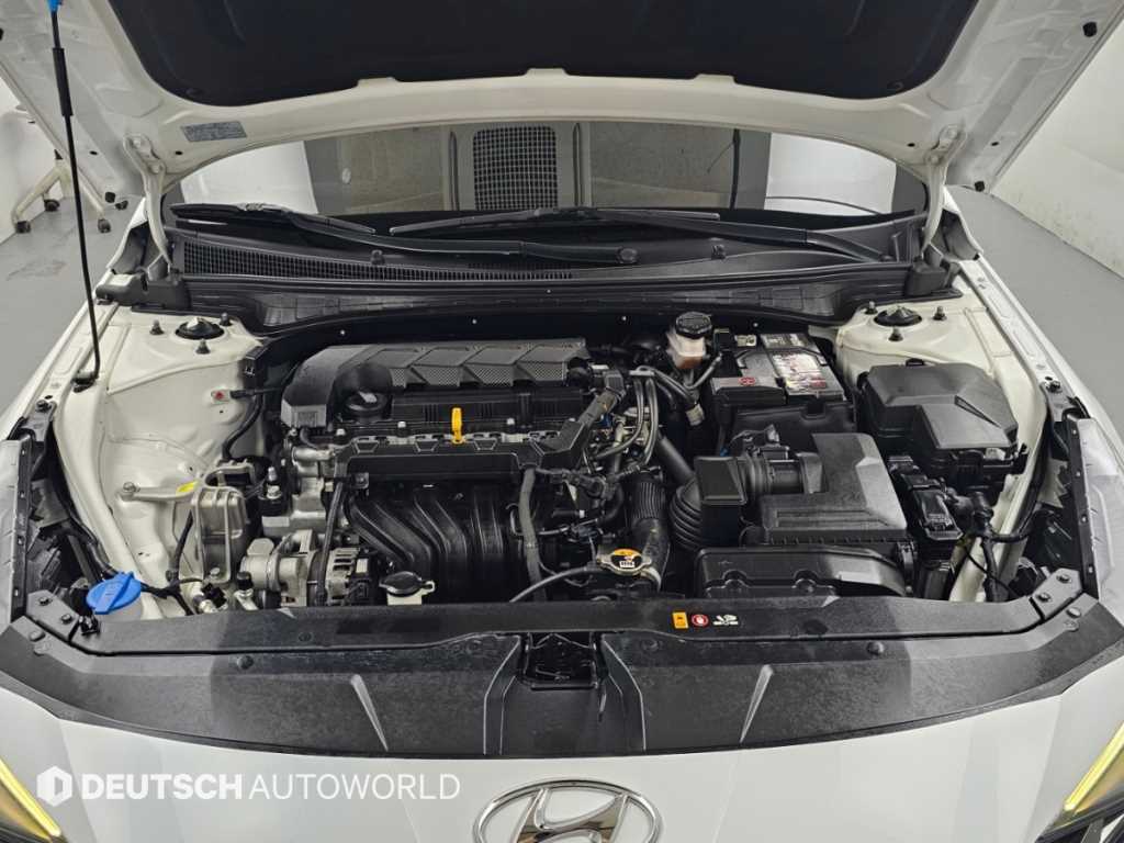 Hyundai Avante — photo 06
