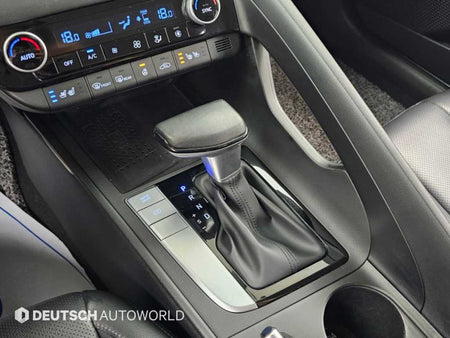 Hyundai Avante — photo 09