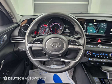Hyundai Avante — photo 13