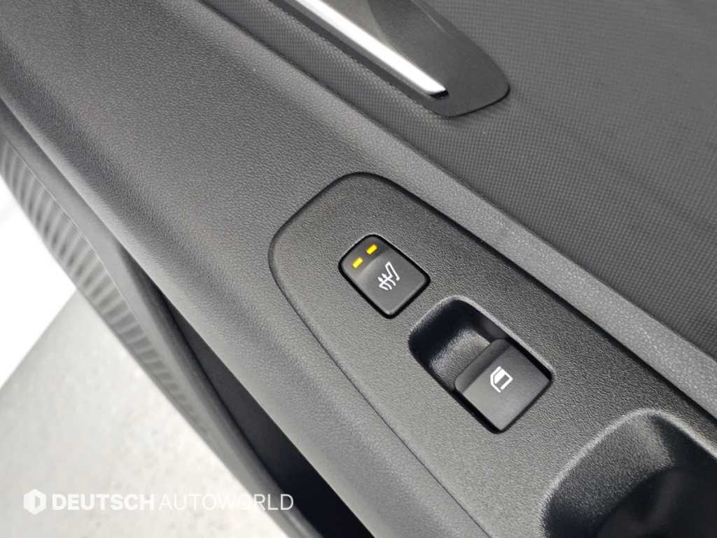 Hyundai Avante — photo 16