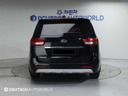 Kia Carnival — photo 04