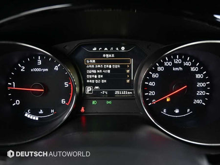 Kia Carnival — photo 08