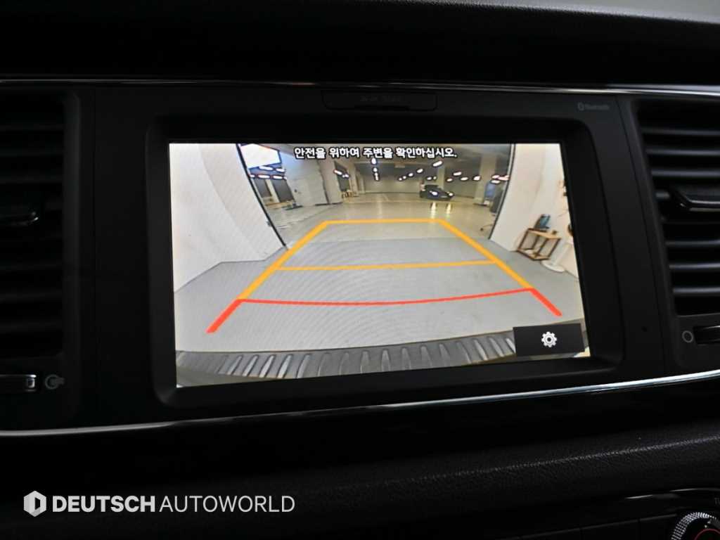 Kia Carnival — photo 15