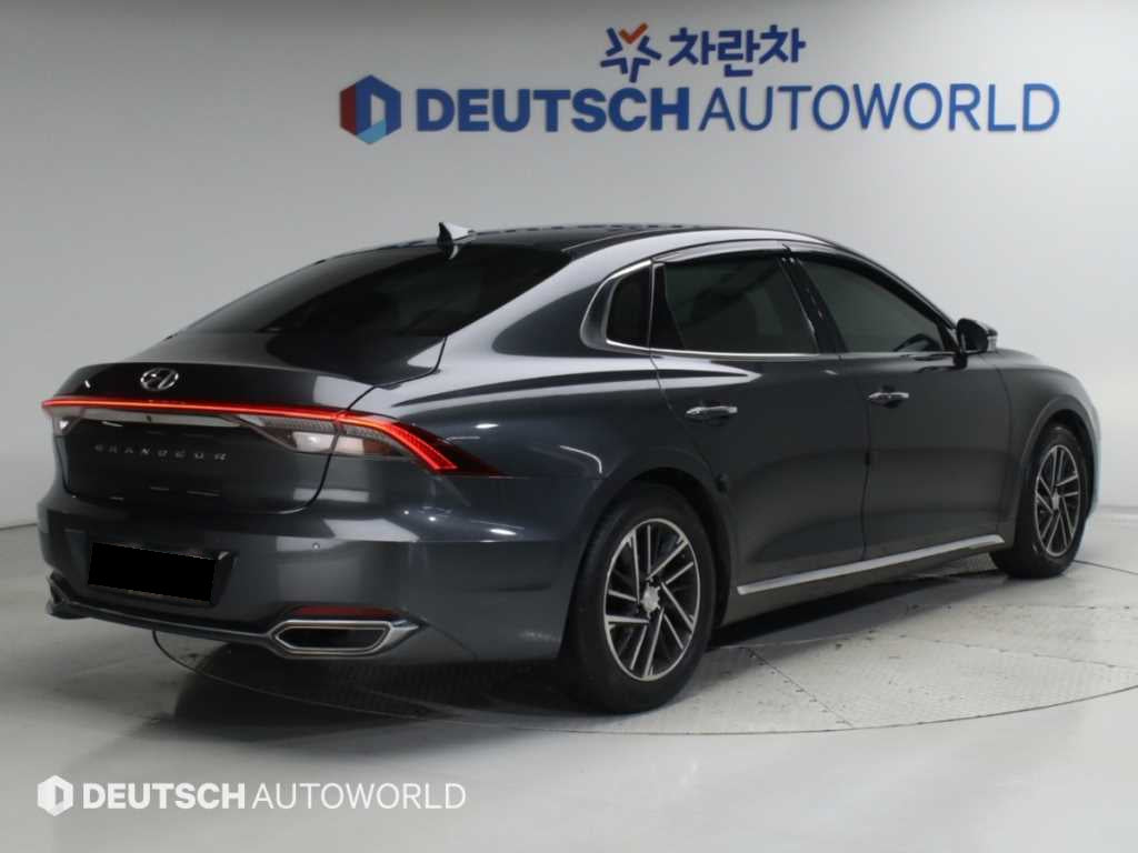Hyundai Grandeur — photo 02