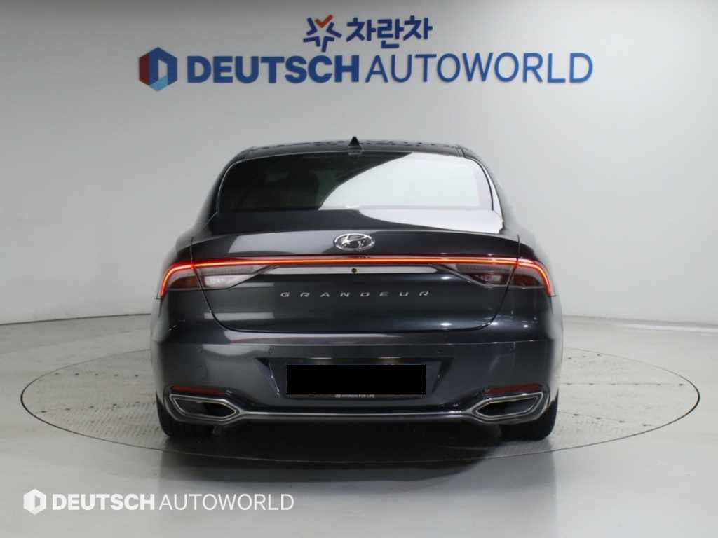 Hyundai Grandeur — photo 04