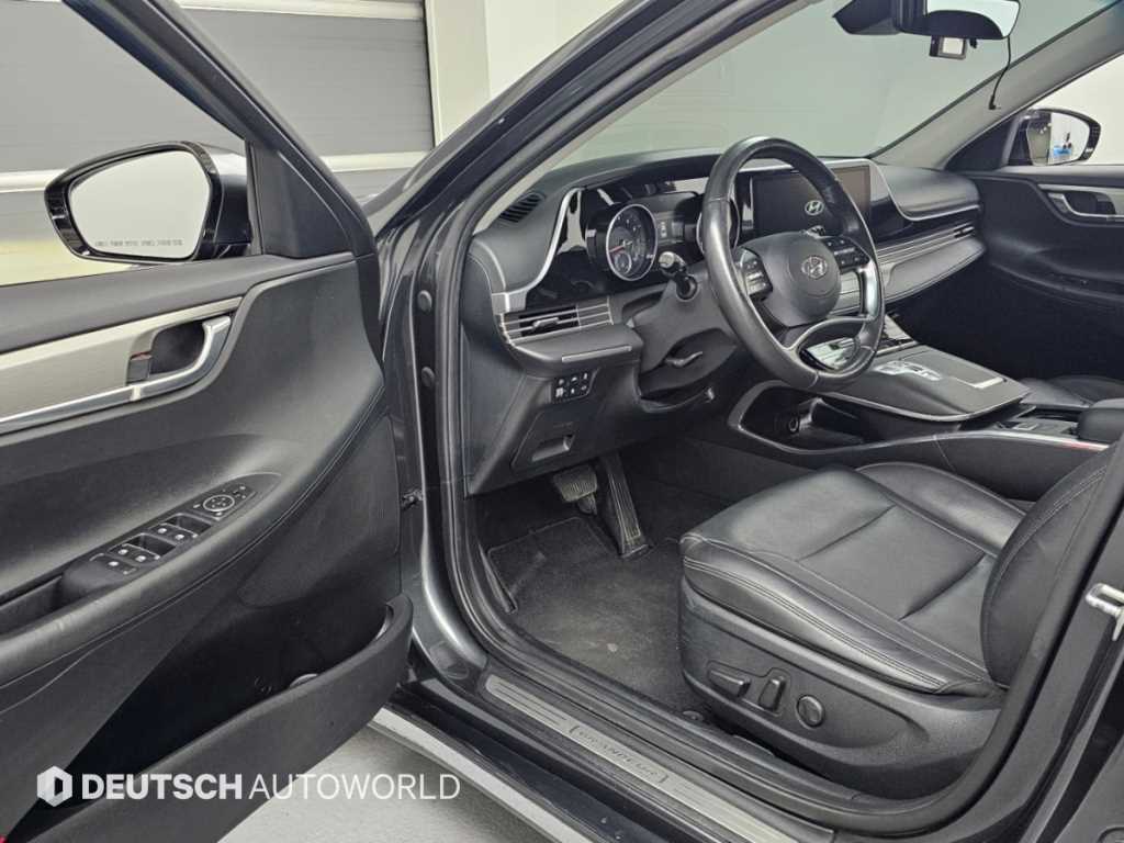 Hyundai Grandeur — photo 11