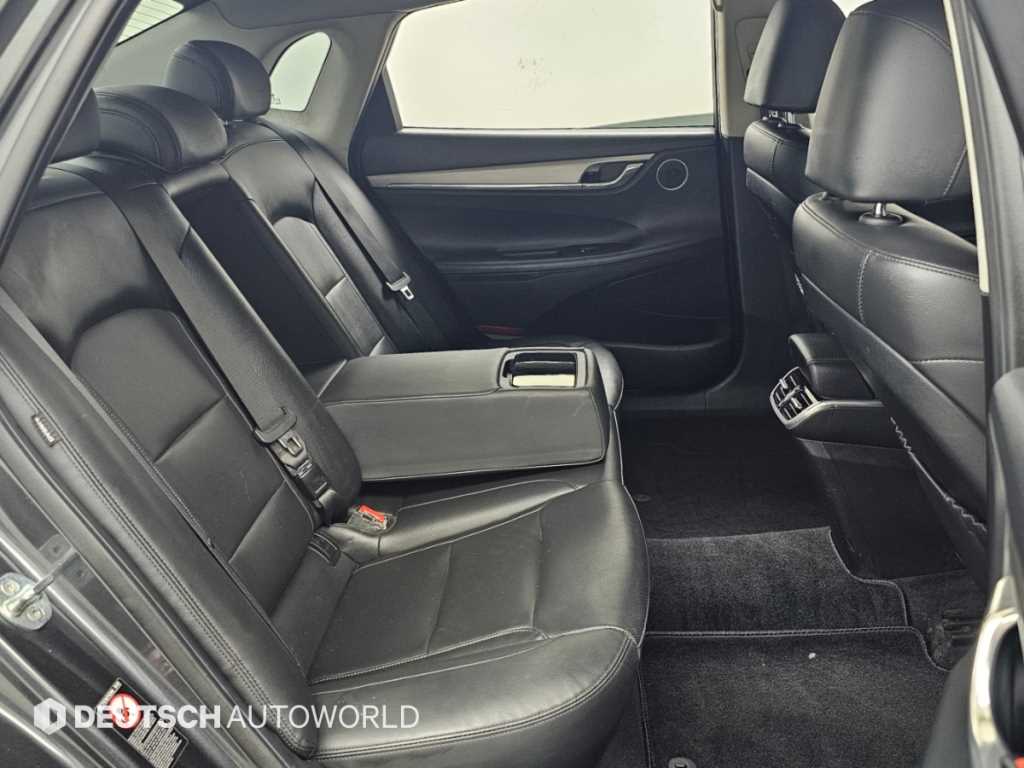 Hyundai Grandeur — photo 12