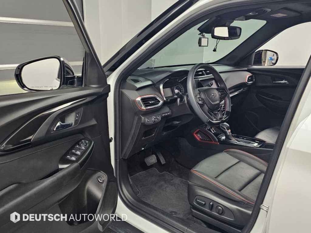 CHEVROLET Trailblazer — photo 11