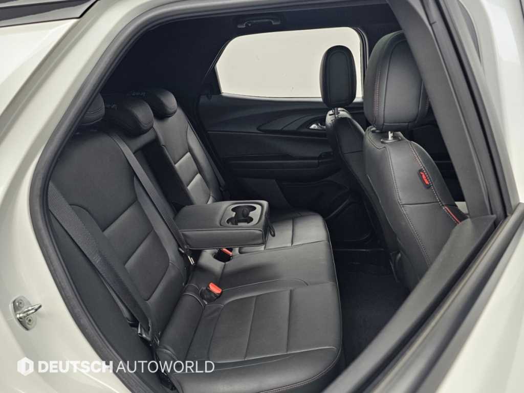 CHEVROLET Trailblazer — photo 12