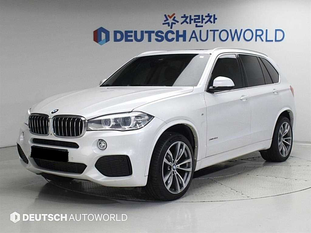 BMW X5 — photo 01