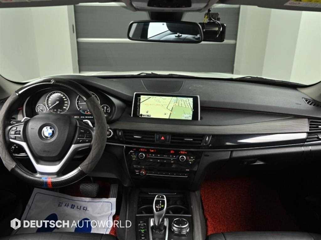 BMW X5 — photo 07