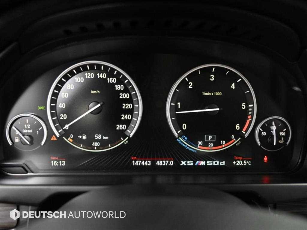 BMW X5 — photo 08