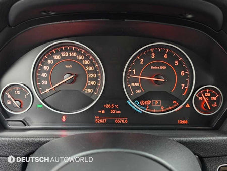 BMW 3-Series — photo 08