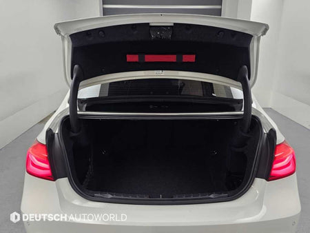 BMW 3-Series — photo 19