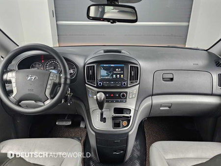 Hyundai Starex — photo 07