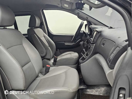 Hyundai Starex — photo 10